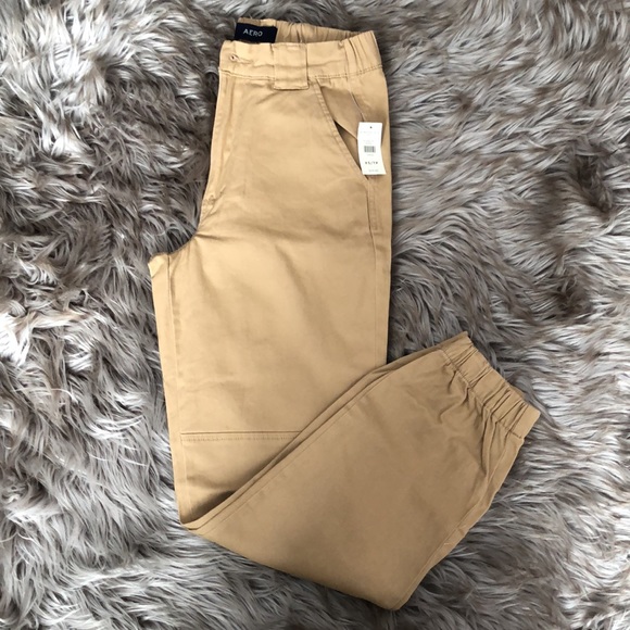 Women’s Aero Beige High Rise Relaxed Fit Jogger Pants NWT - Picture 4 of 6